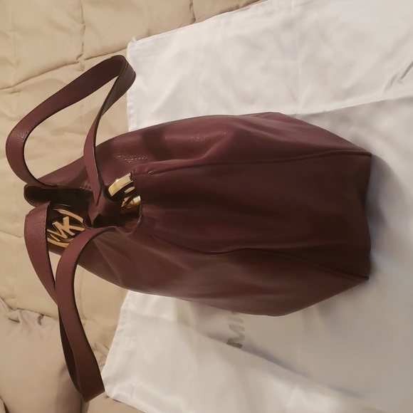 Michael Kors "Fulton" Large Leather Tote Handbag Color Maroon - Picture 4 of 16
